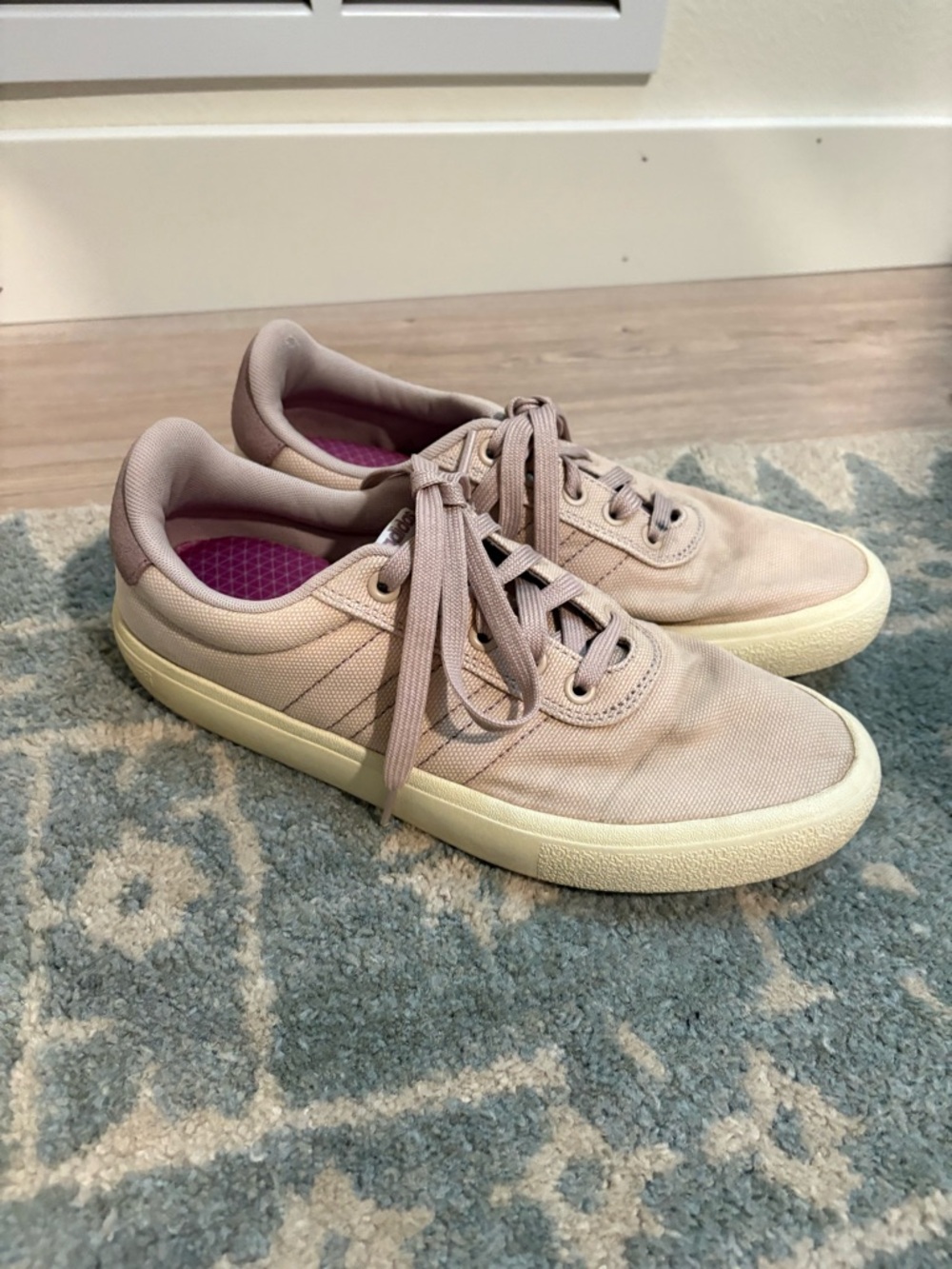 Adidas Women's Low-Top Sneakers in Blush Pink and Cream